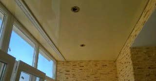 Натяжной потолок на балкон Гай, цена 6251 руб.